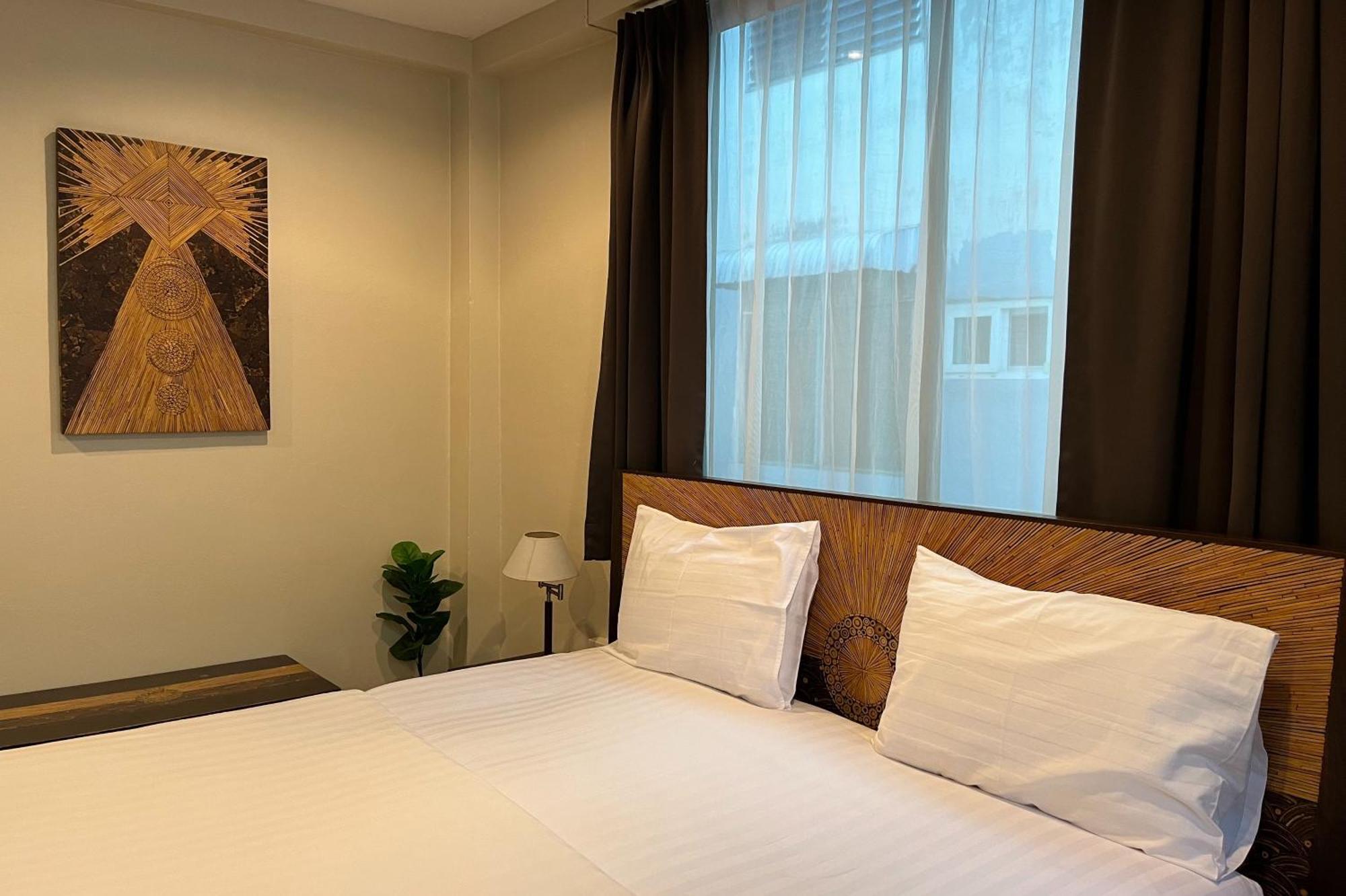 Baan Glang Soi Restaurant & Guesthouse Bangkok Eksteriør billede